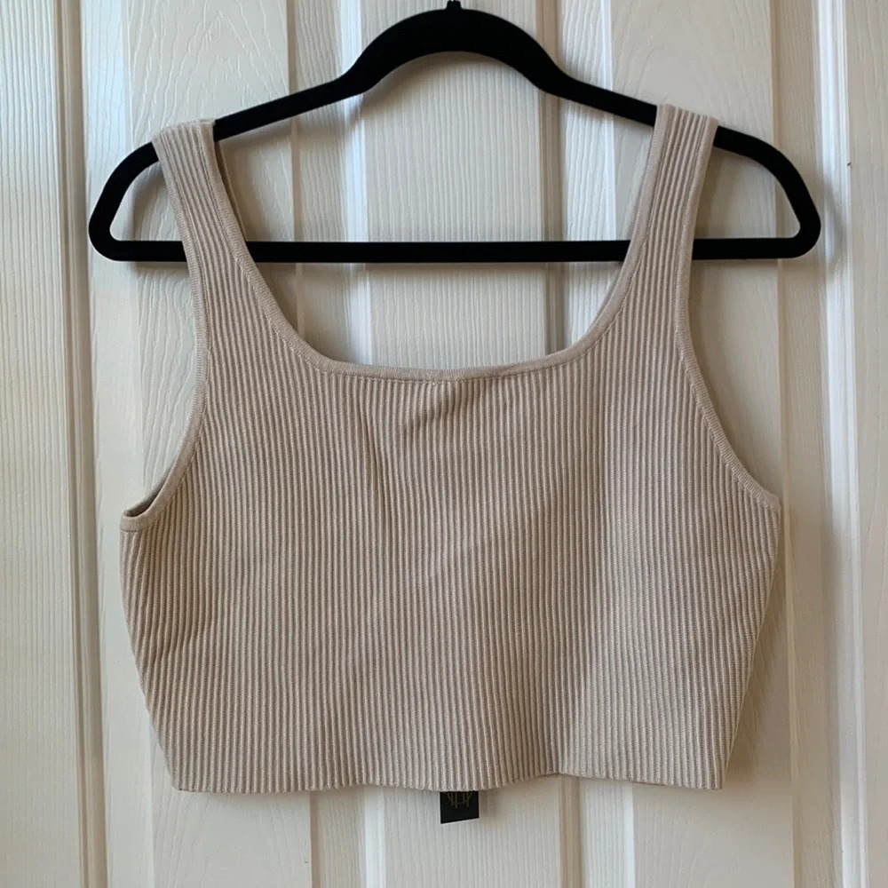 House of Harlow 1960 Trendy Rib sleeveless Crop Tank Top beige/tan Large
